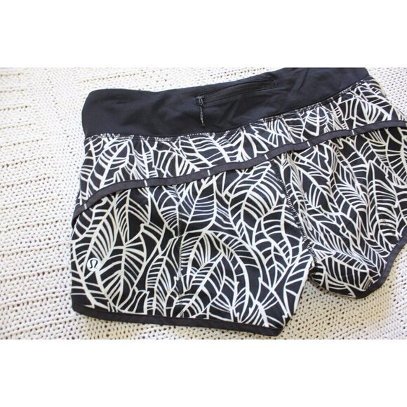 Lululemon Run Times Speed Black and White Women shorts Size 6 Leaf Print Sport - Picture 10 of 11